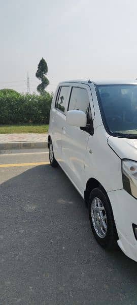 Suzuki Wagon R 2018 1