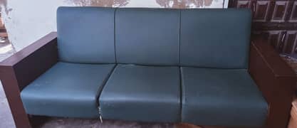 i wanna sale my sofa set only serious buyers contact me. . . . . . . . .