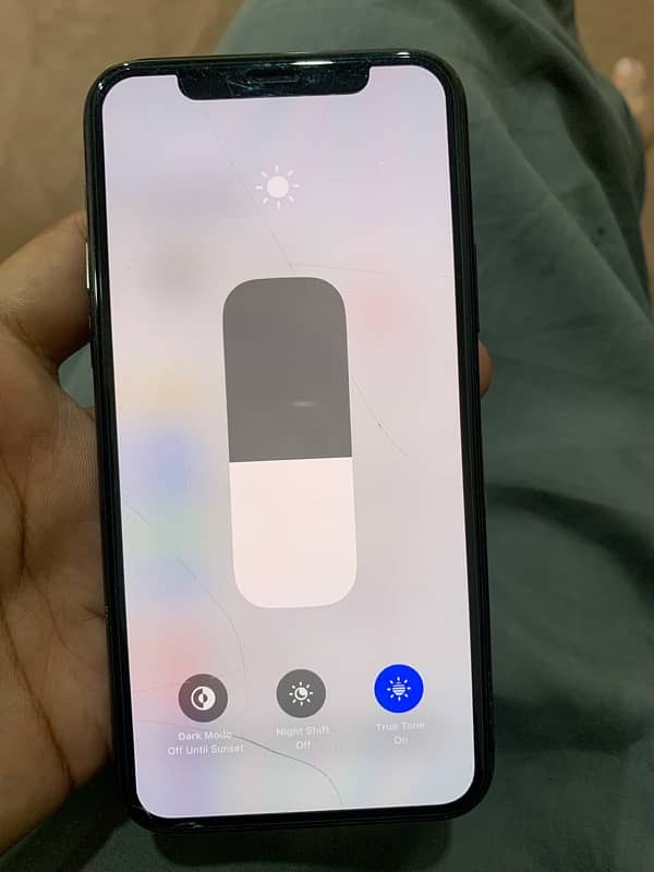 iPhone 11 Pro 7