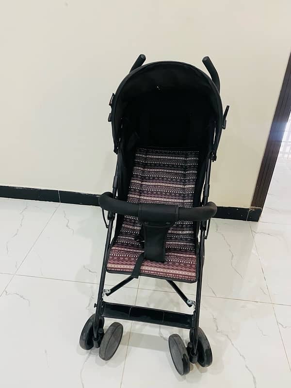 tinnies brand new stroller only used for 2 weeks 2