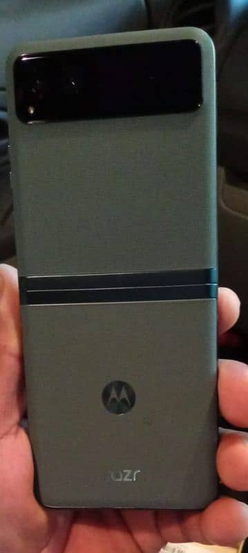 Motorola 40 s NAZR Flip 4