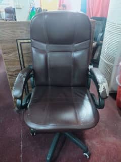 The chair is very good and its axle is also good and it rotates well.