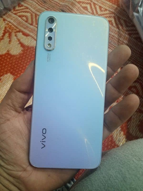 Vivo s1  4gb Ram 128 Gb Mamrey 1