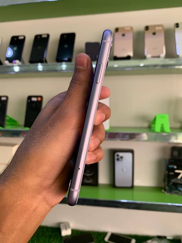 iPhone 11 approved 128gb 2