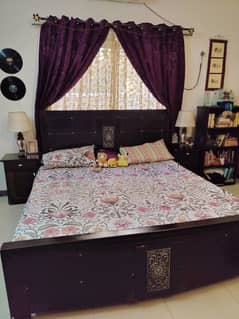 king size bedset  for sale . . . . without matress