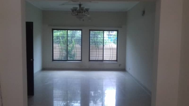 10 Marla 4 Bedrooms House Fully Tiled Renovated For Rent Sector-B Askari-10 Lahore 4