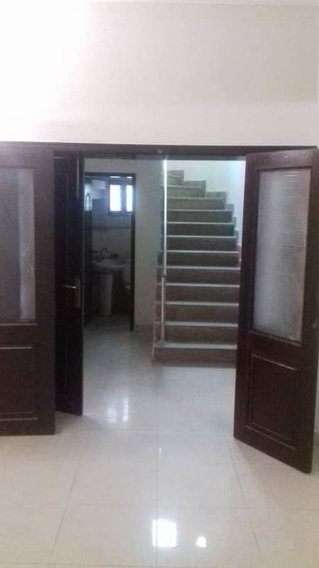 10 Marla 4 Bedrooms House Fully Tiled Renovated For Rent Sector-B Askari-10 Lahore 5