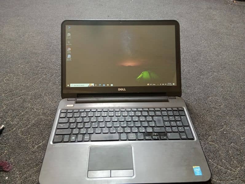 Laptop for urgent sale. 4