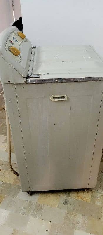 steel washing machine  in working condition 1