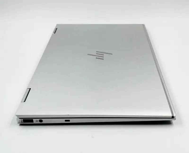 HP ELITEBOOK 1040 G7 CORE i7 10th GEN 16GB DDR4 / 256 SSD 3