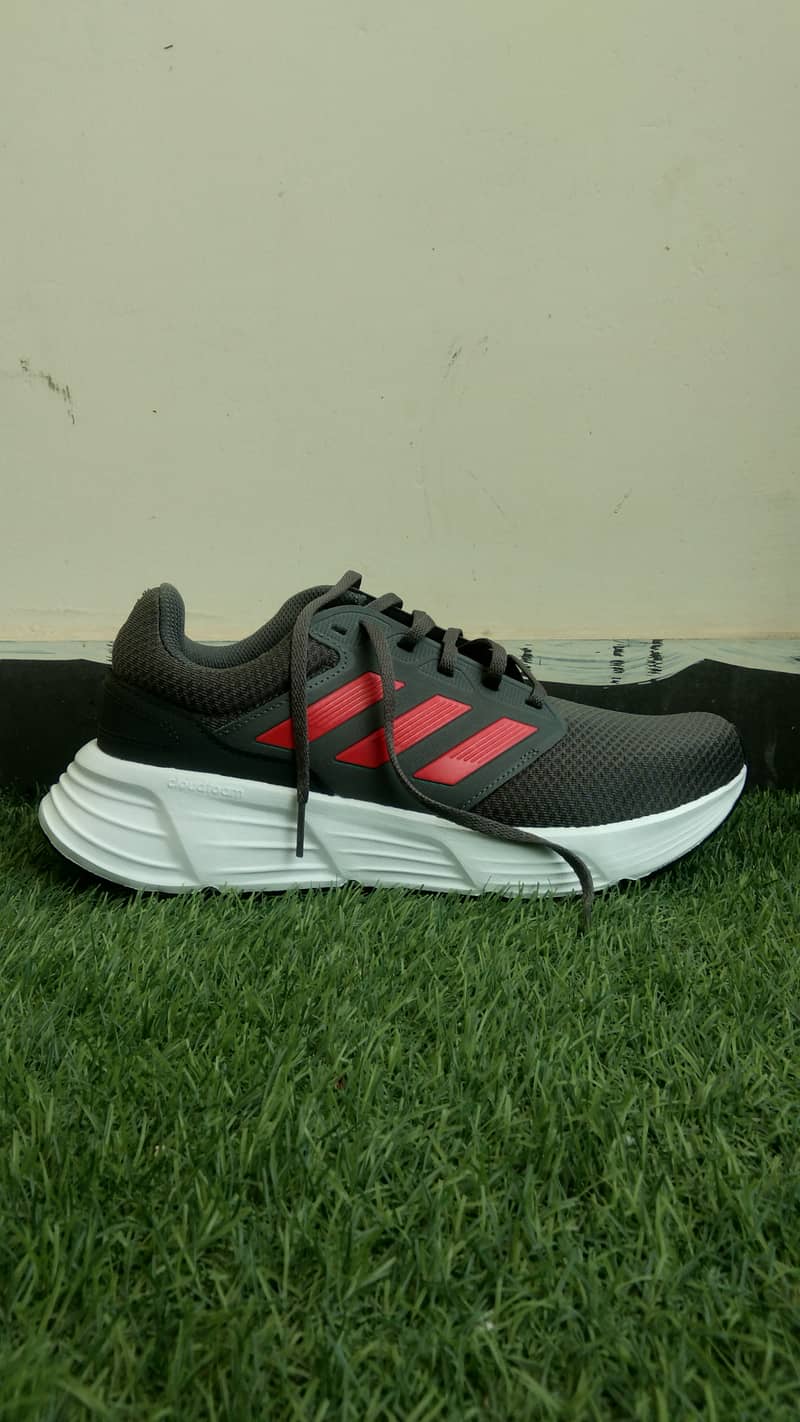 Original Imported Adidas Cloudfoam Shoes 0