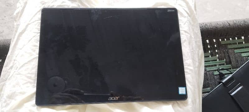 acer switch 5 7th gen cre i5 8/256 ssd 1