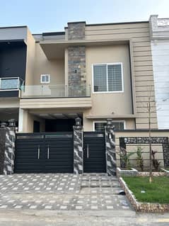 5 Marla Brand New House Available For Sale