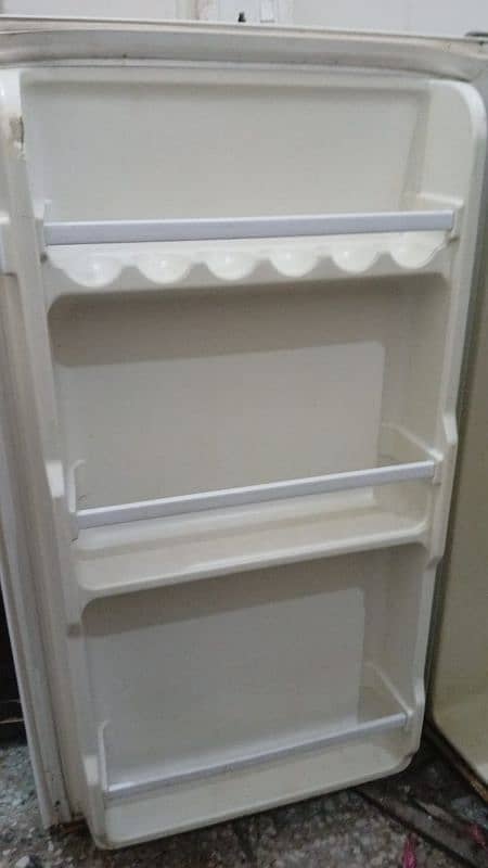 Dowlance fridge bedroom size A1 cooling service 1