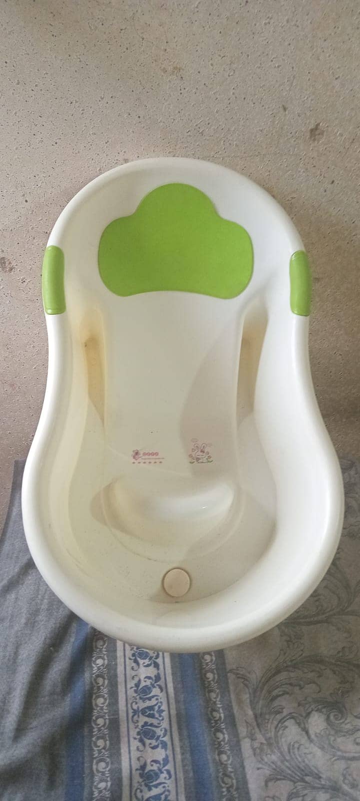 BATH TAB FOR KIDS ONLY 500/- 0