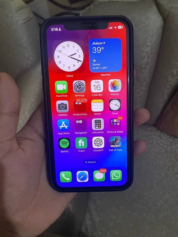 Iphone 11 pro 64 gb PTA Approved factory unlocked best condition 2