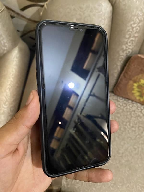 Iphone 11 pro 64 gb PTA Approved factory unlocked best condition 11