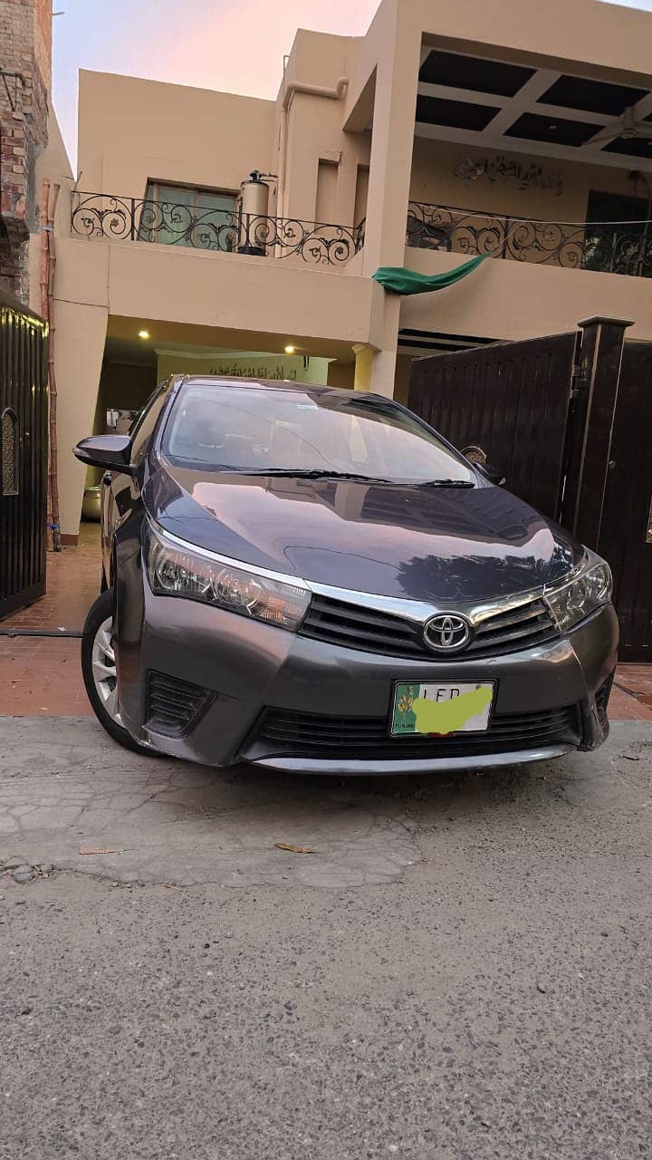 Toyota Corolla GLI 2017 ( Home use car in good condition ) 11