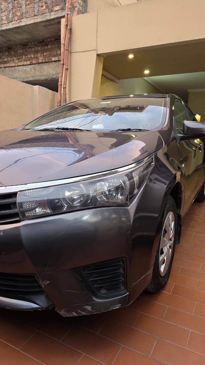 Toyota Corolla GLI 2017 ( Home use car in good condition ) 4