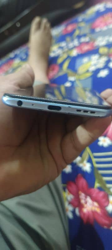 urgent sale vivo y51s used 5