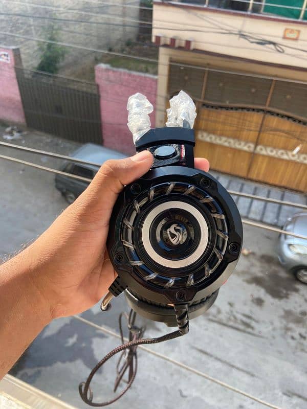 gaming headphone for pubg gameing vedio eating 2