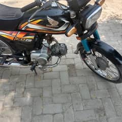 CD bike Mirpurkhas memon plaza