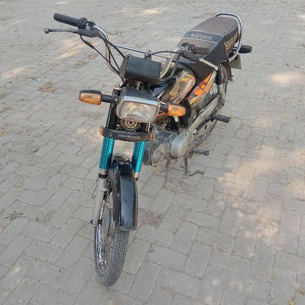 CD bike Mirpurkhas memon plaza 2