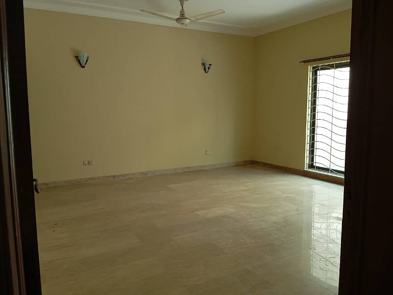 1 Kanal Beautiful House With 5 Beds And Huge Car Parking Is Available For Rent In DHA Phase 4 ,Lahore 11