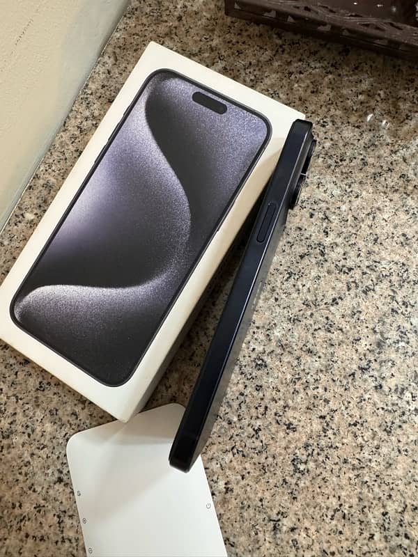 iPhone 15 pro max 256gb 4