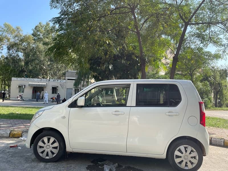 Suzuki Wagon R 2015 3