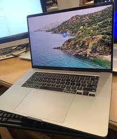 MacBook Pro 2019 i7.32GB+512 SSD 0