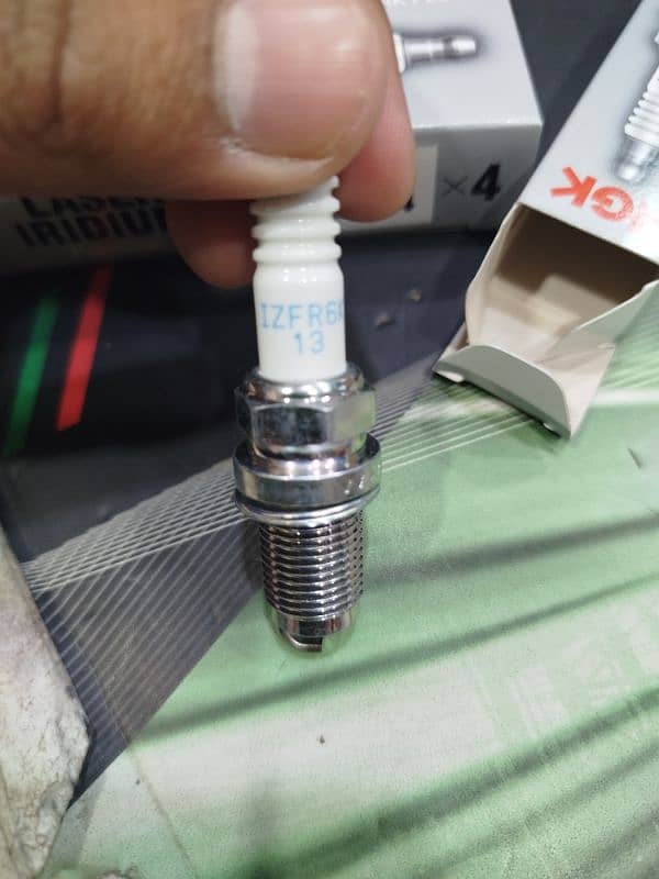 spark plugs for honda city GM 3