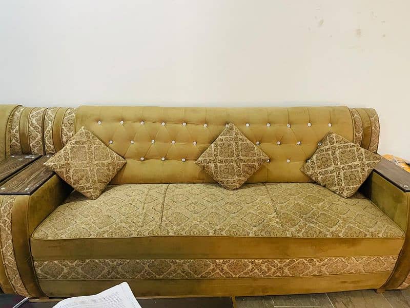 5seater sofa with dewan 3