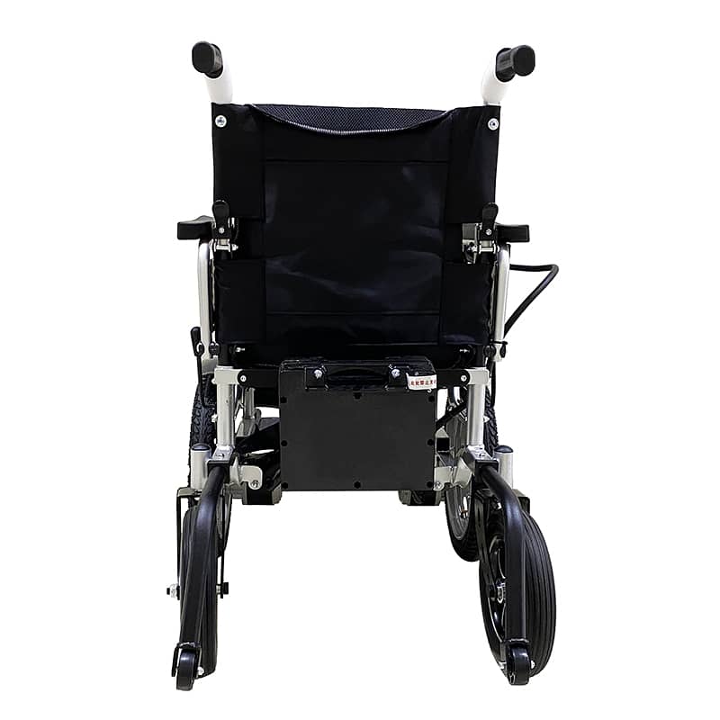 Electric wheelchair with Outdoor capabilities 90U 3