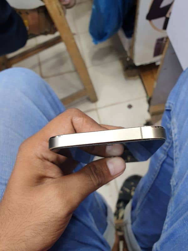 IPHONE 12 PRO NON PTA 4