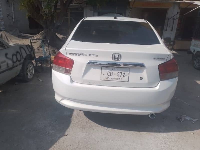 Honda City Aspire 2014 6