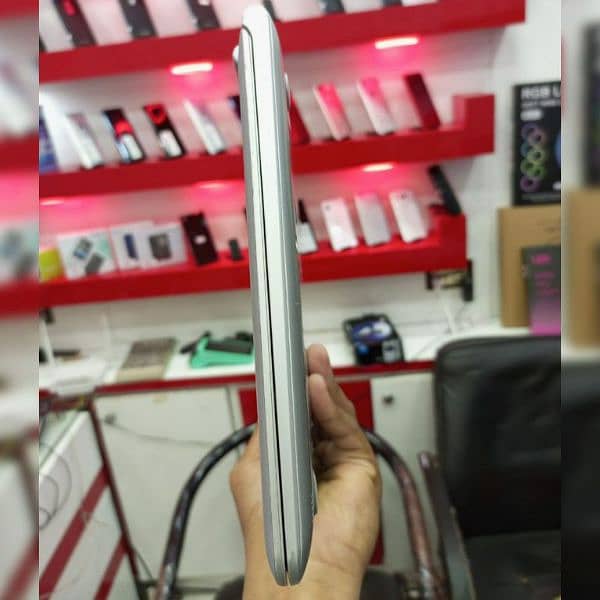 Samsung Chromebook Dubai import limited stock available 4