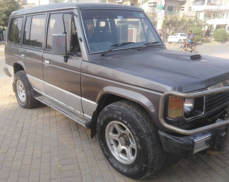 MITSUBISHI PAJERO 1991 1