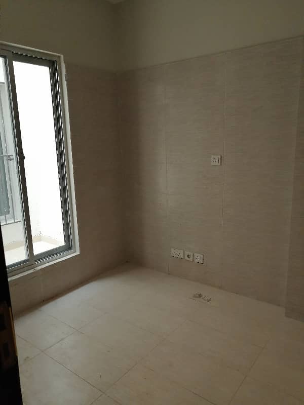 4 Bedroom Apartment Avenue Mall 7