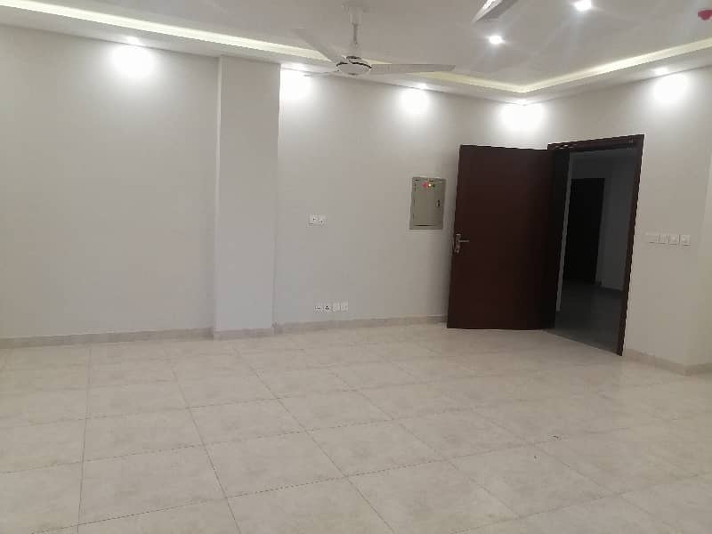 4 Bedroom Apartment Avenue Mall 22