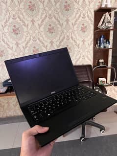 Dell Latitude 7390 0