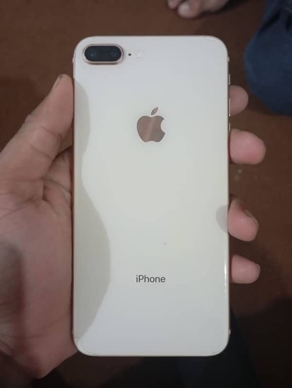 I phone 8 plus non pta  all okay phone factory unlock 64 Gb 4