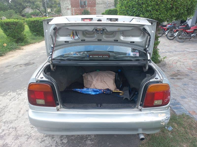 Suzuki Baleno 2004 6