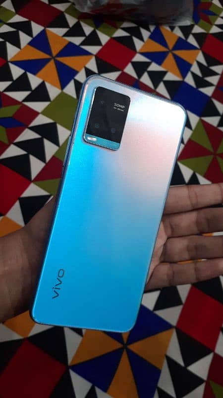 vivo Y33s 10 buy 10 ha box charger sab ha iska koi foult nai ha 7