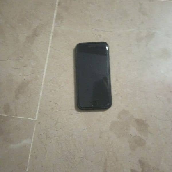 iPhone 7 10x10 condition 1