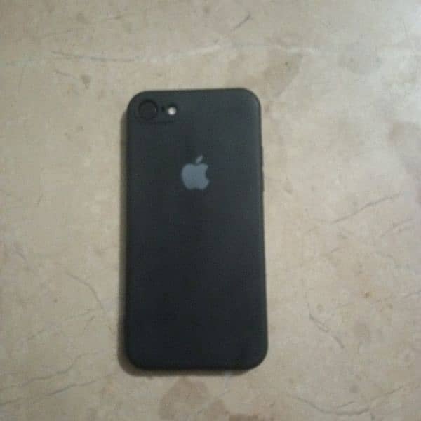 iPhone 7 10x10 condition 2