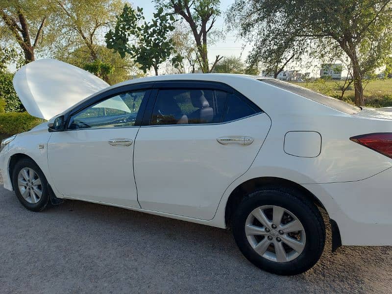 Toyota Corolla Altis Grande 1.8 14