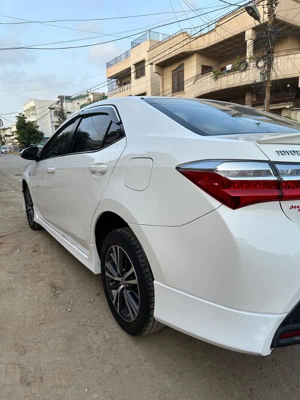 Toyota Corolla Altis 2019 4