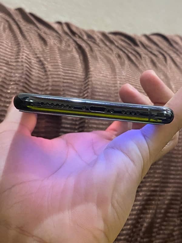 iPhone 11 Pro Max 64 Gb Jv Non Pta 10/9.5 2