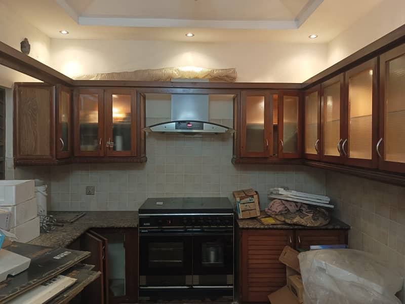 10 Marla Upper Portion 3 Bed Like Brand New Available For Rent In Shaheen Block Sector B Bahria Town Lahore 29